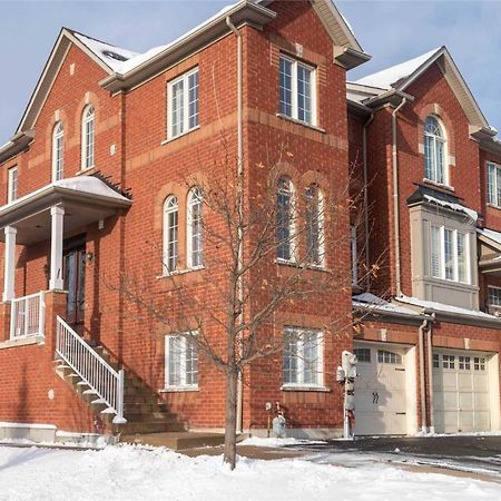 Jazzy Home Stay Mississauga Esterno foto