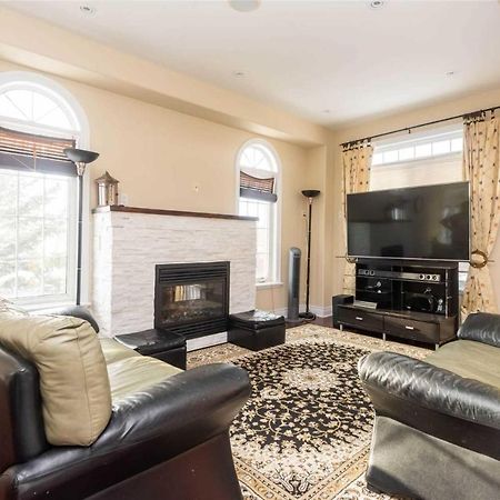 Jazzy Home Stay Mississauga Esterno foto