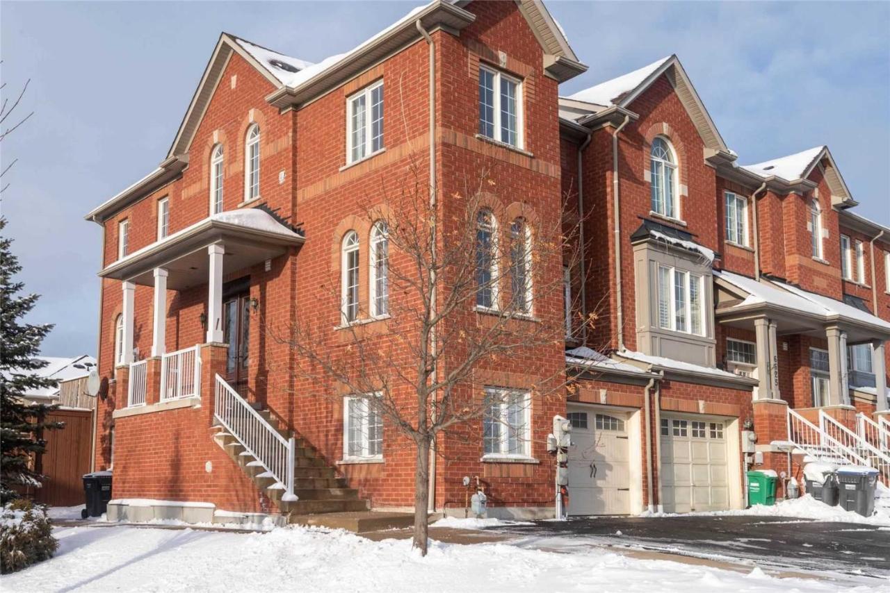 Jazzy Home Stay Mississauga Esterno foto