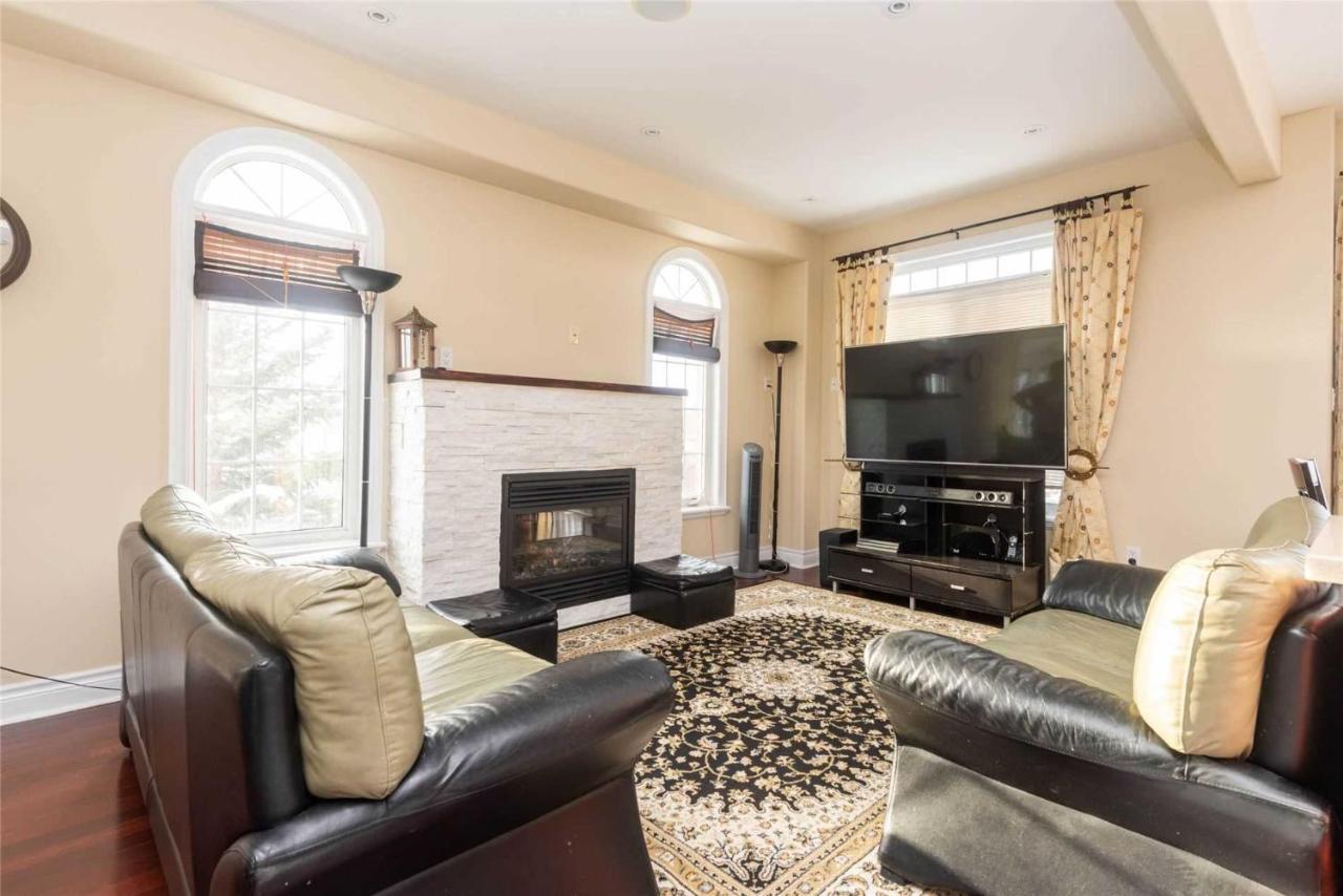 Jazzy Home Stay Mississauga Esterno foto